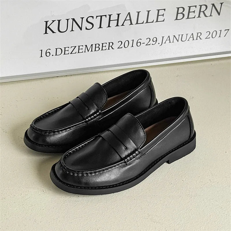 Men's slip-on casual shoes in beige with a microfiber upper and rubber sole