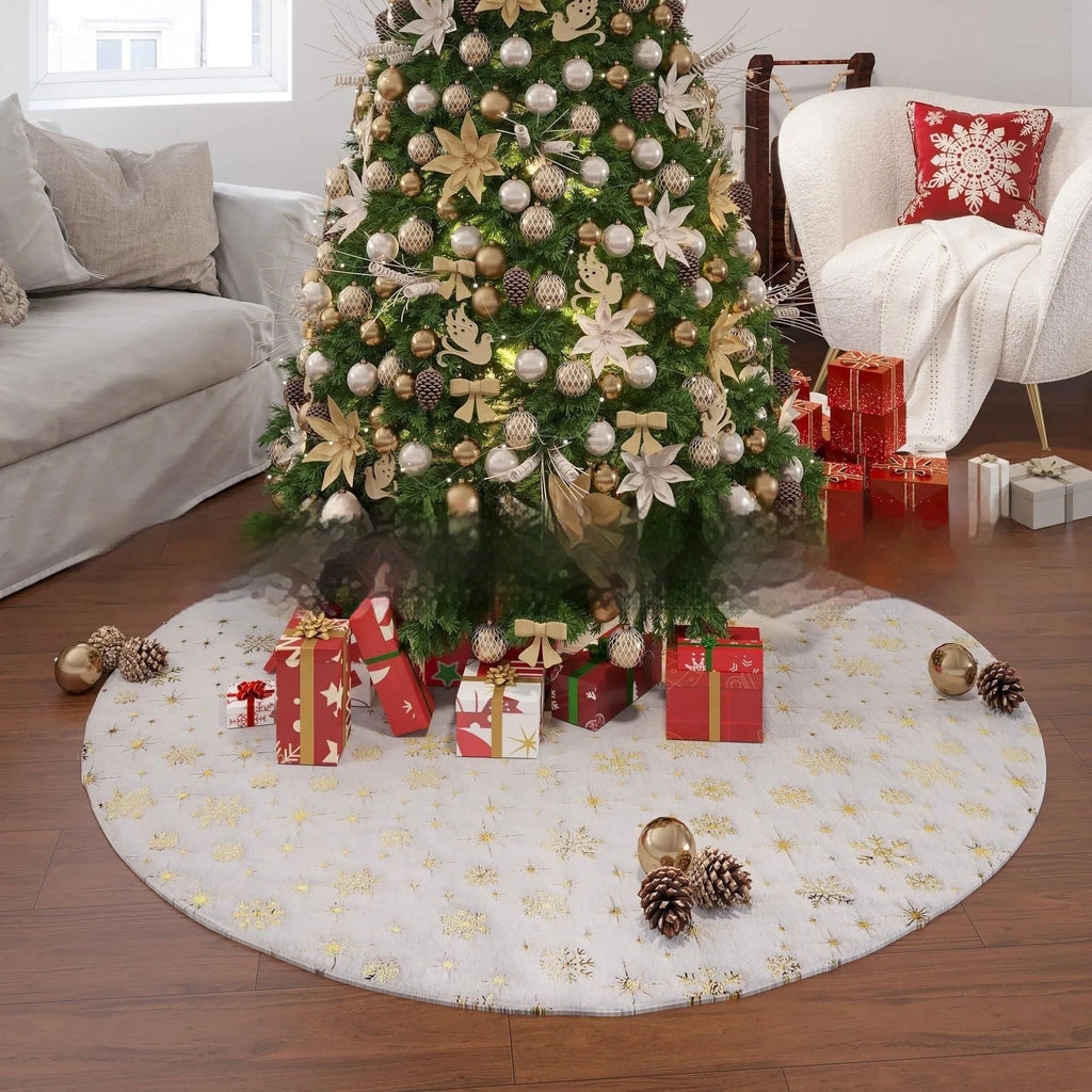 Plush red Christmas tree rug with snowflake XINGX pattern on a wooden floor