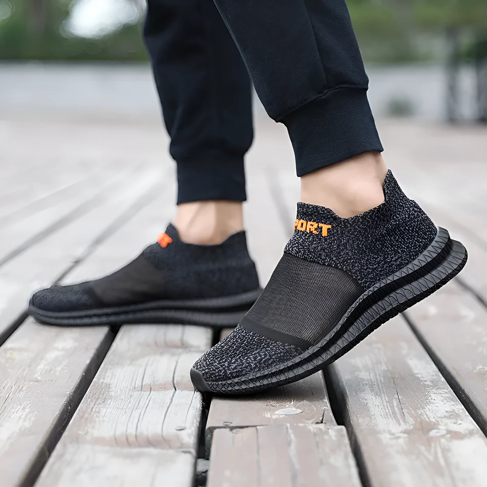 Flyknit casual sock shoes in multiple colours with lace-up front and MD sole