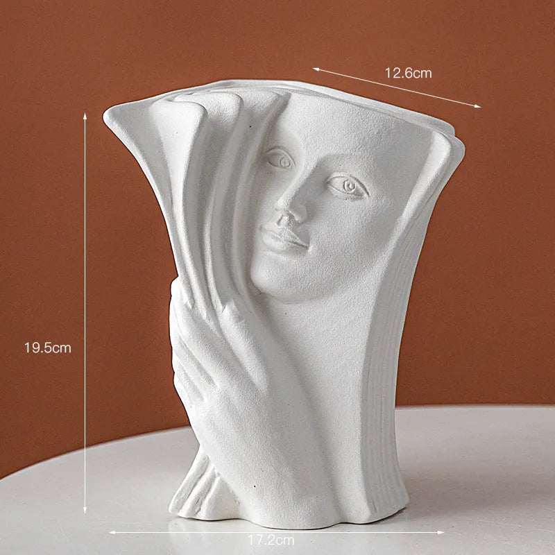 Ceramic book stand with glazed finish in decorative design for desktop storage