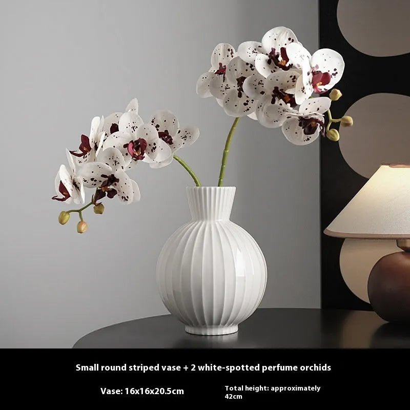 White ceramic ball striped vase with American country style decoration for living room table display