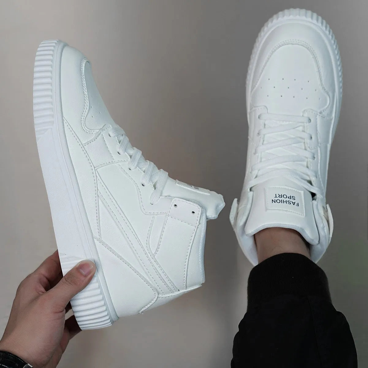 Men's white microfiber casual shoes with round-toe design for autumn and winter leisure wear