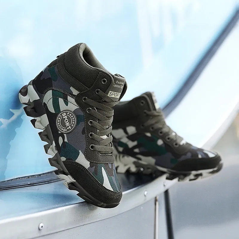 Women's green camouflage canvas sneakers with increased sole height and rubber outsole