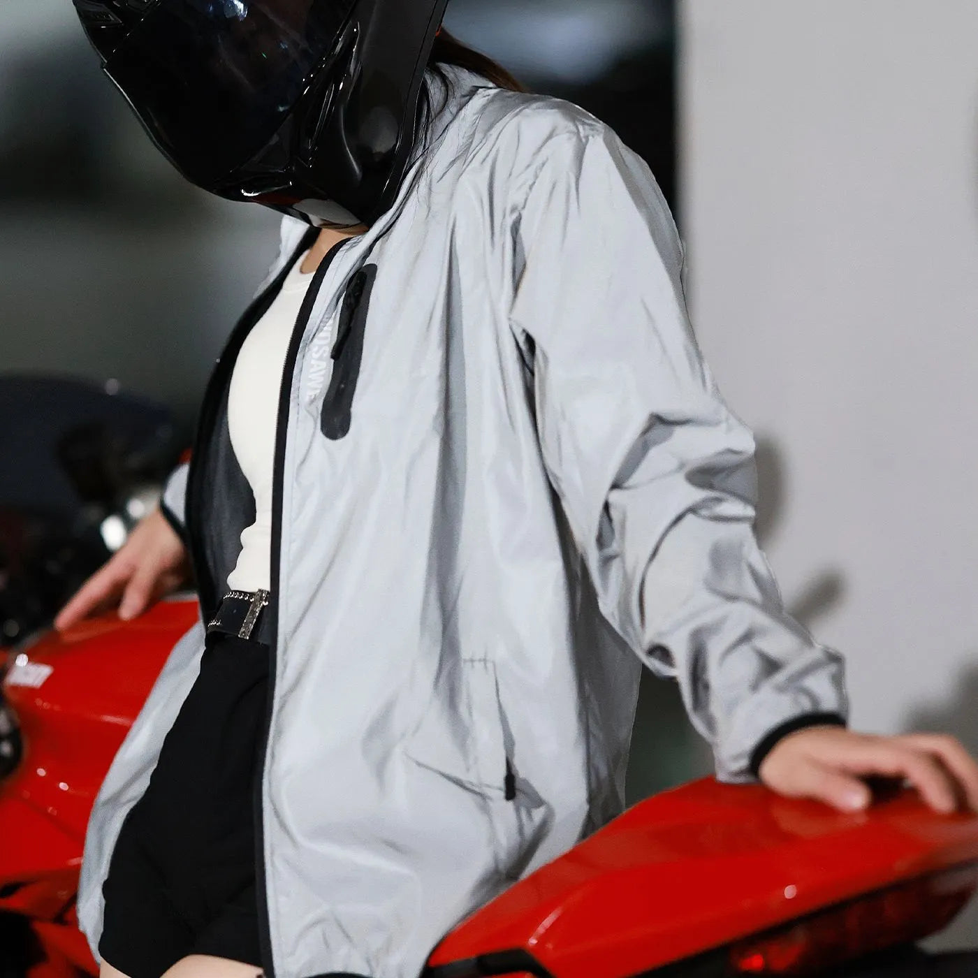 Men's silver waterproof polyester jacket with long sleeves, windproof outdoor coat