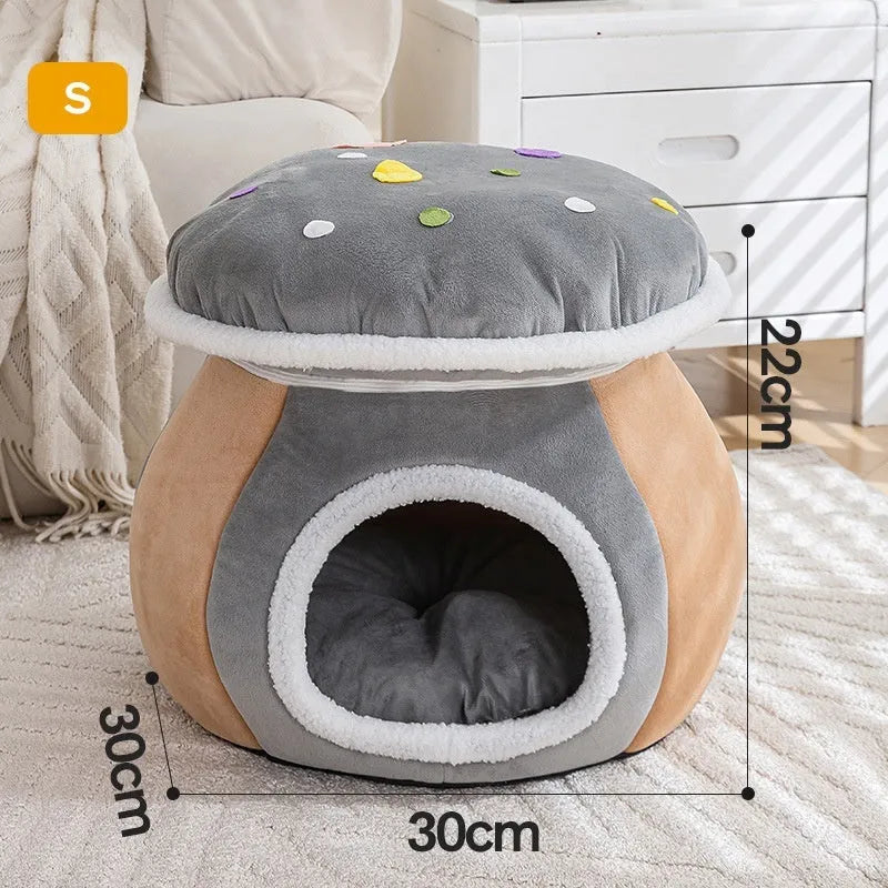 Mushroom-shaped plush cat bed in grey colour with detachable blanket