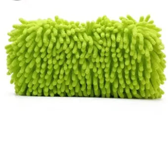 Silver green car wash sponge measuring 14cm by 25cm with chenille microfiber construction
