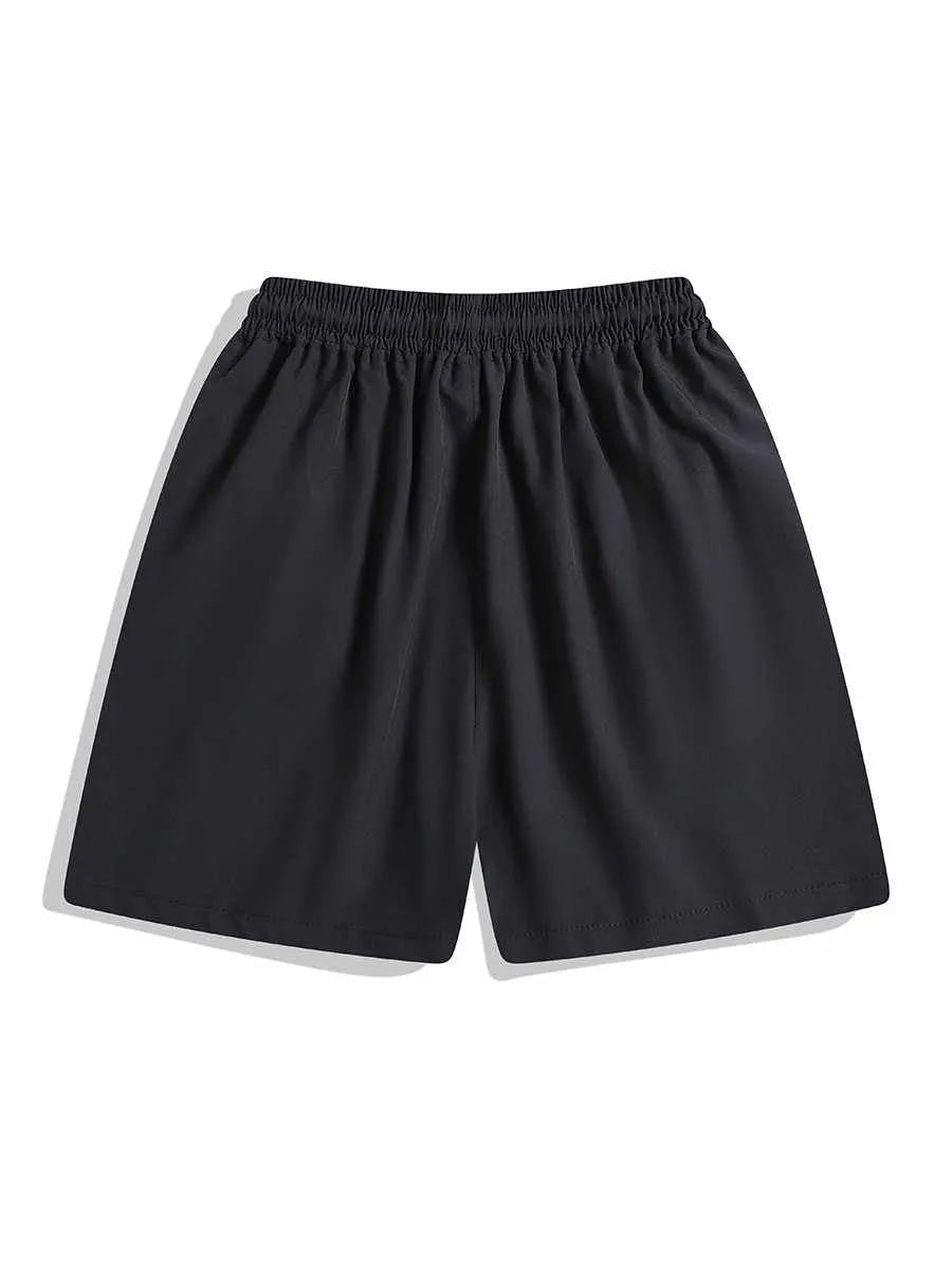 Men's quick-dry sports shorts in loose straight-leg cut with elastic waistband