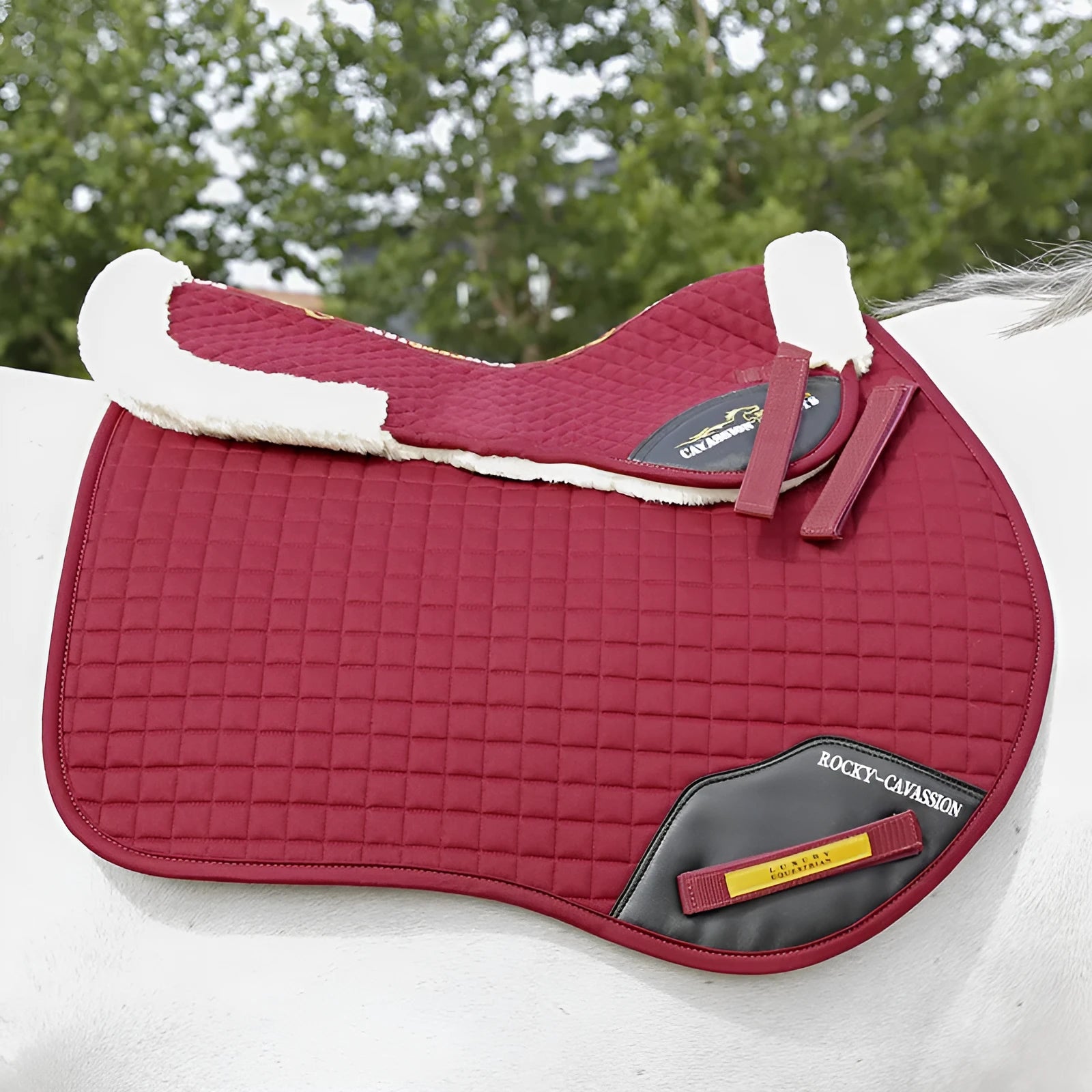 Riding shock absorption balance wool pad in black colour for equestrian and cycling waist protection
