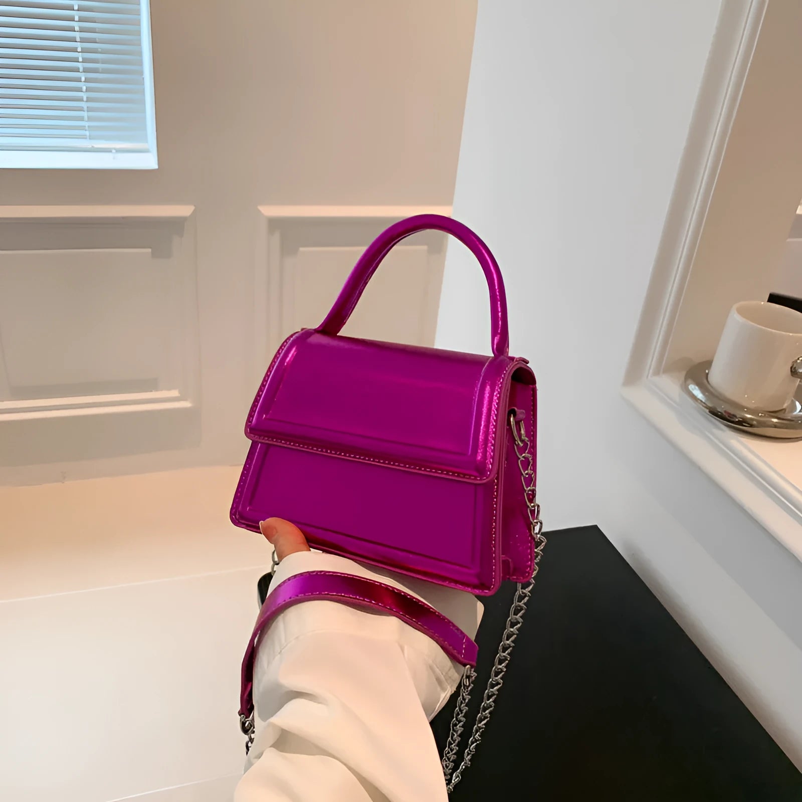 Retro PU leather crossbody shoulder bag in horizontal square shape with sewing line details