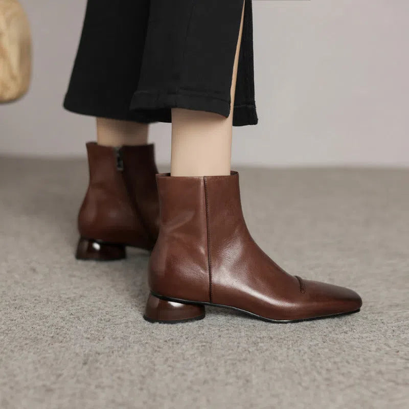 Women's cowhide leather square toe boot with side zipper and chunky heel in black