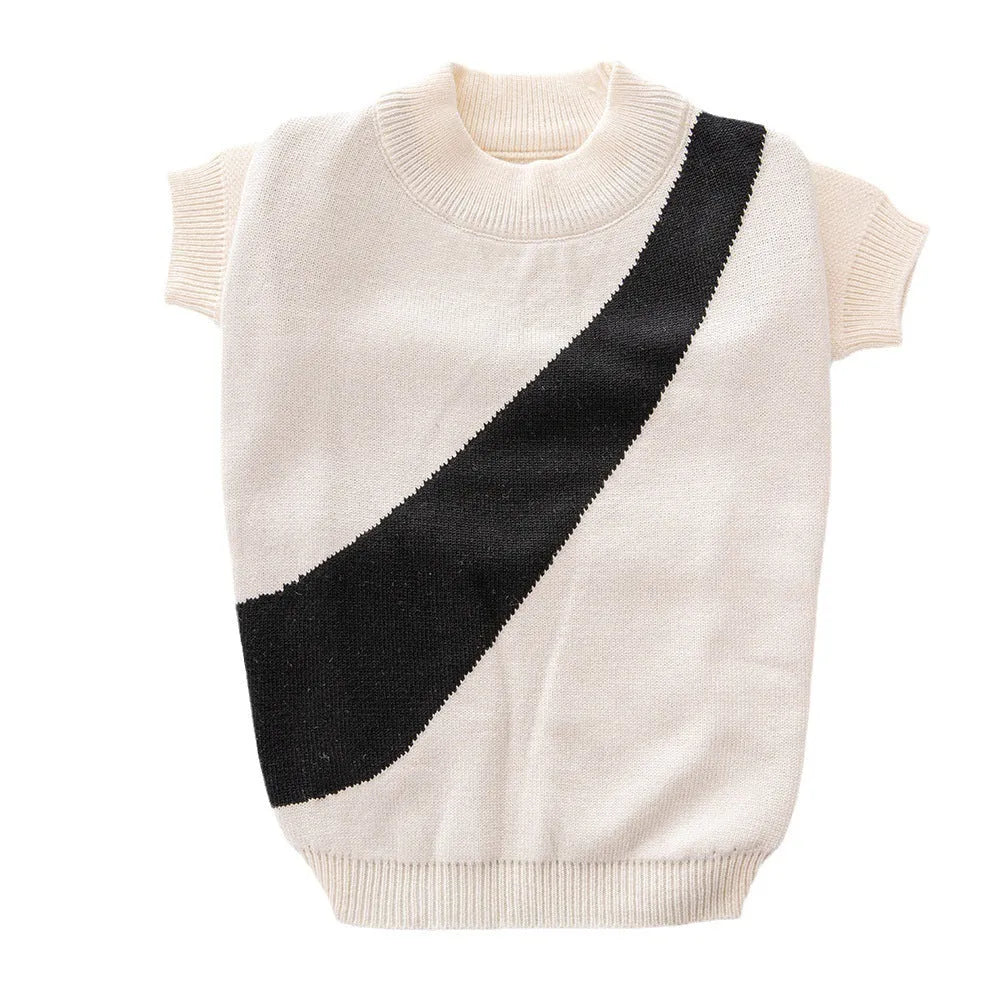 Wool dog sweater for corgis and poodles in casual style with colour options
