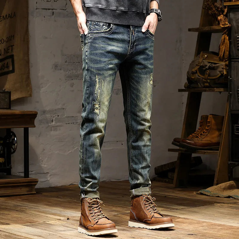 Men's skinny fit stretch denim jeans in retro colour with zip fly