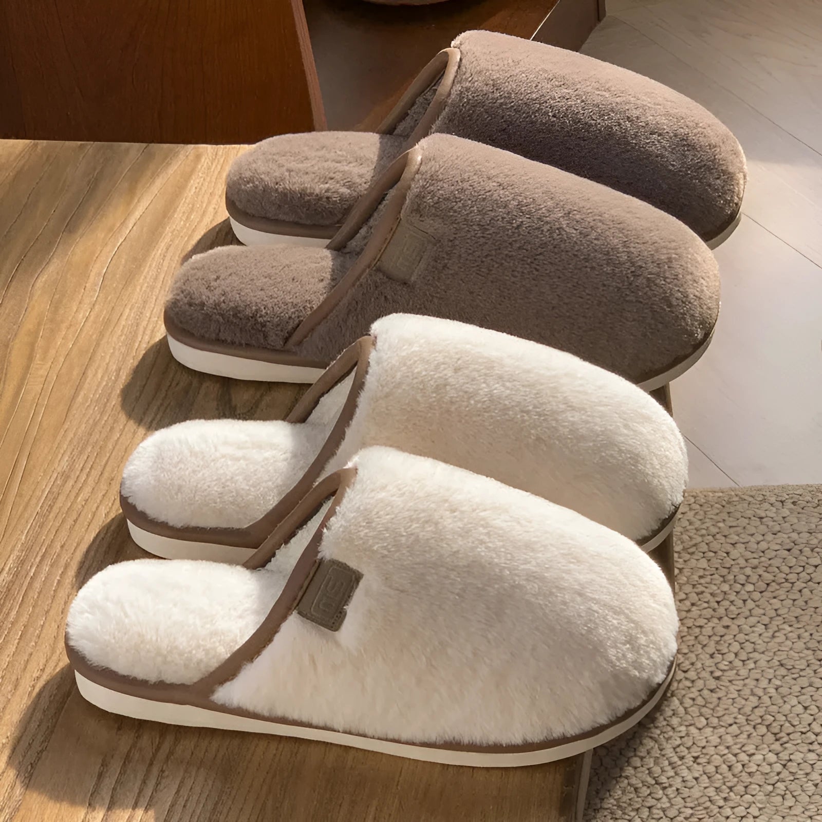 Solid colour winter plush slippers with PVC construction and non-slip sole