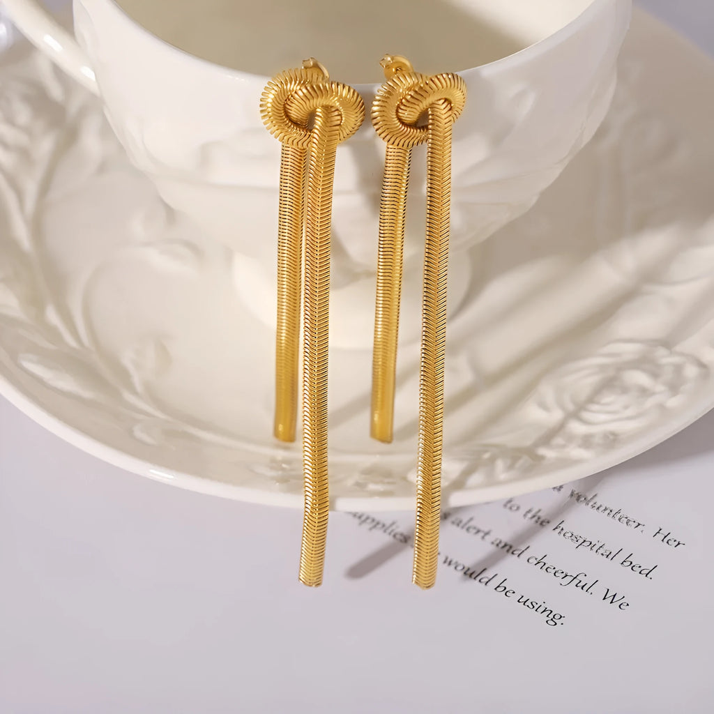 Gold electroplated titanium steel knotted tassel snake chain necklace with matching earrings set