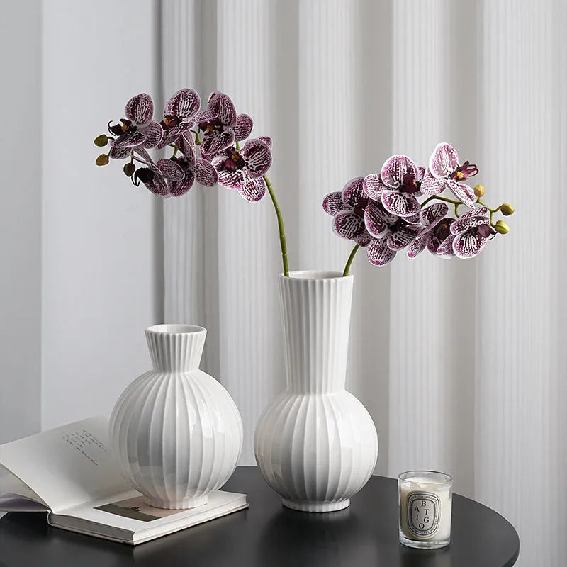 White ceramic ball striped vase with American country style decoration for living room table display
