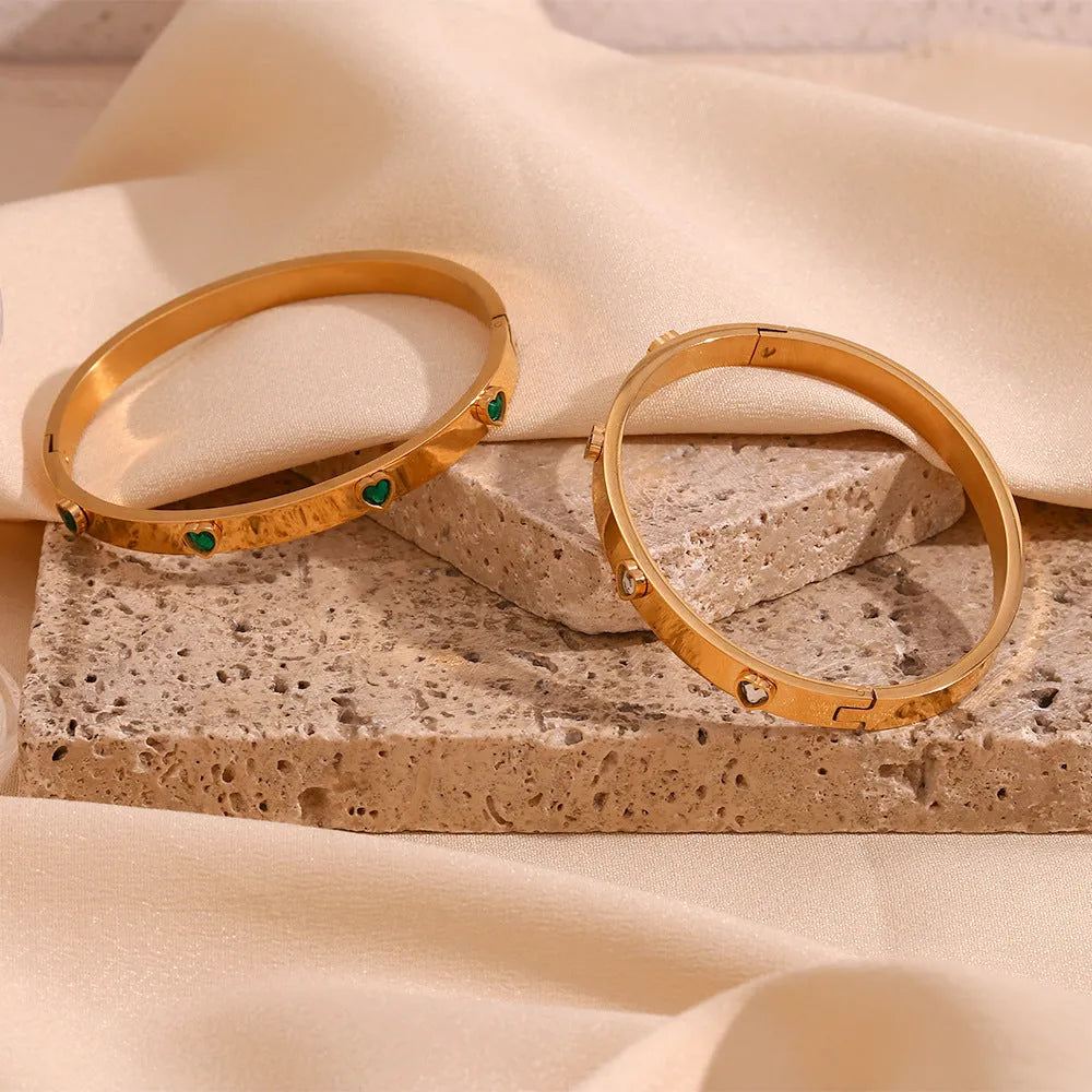 Women's stainless steel peach heart bracelet with micro-inlaid design in green colour option
