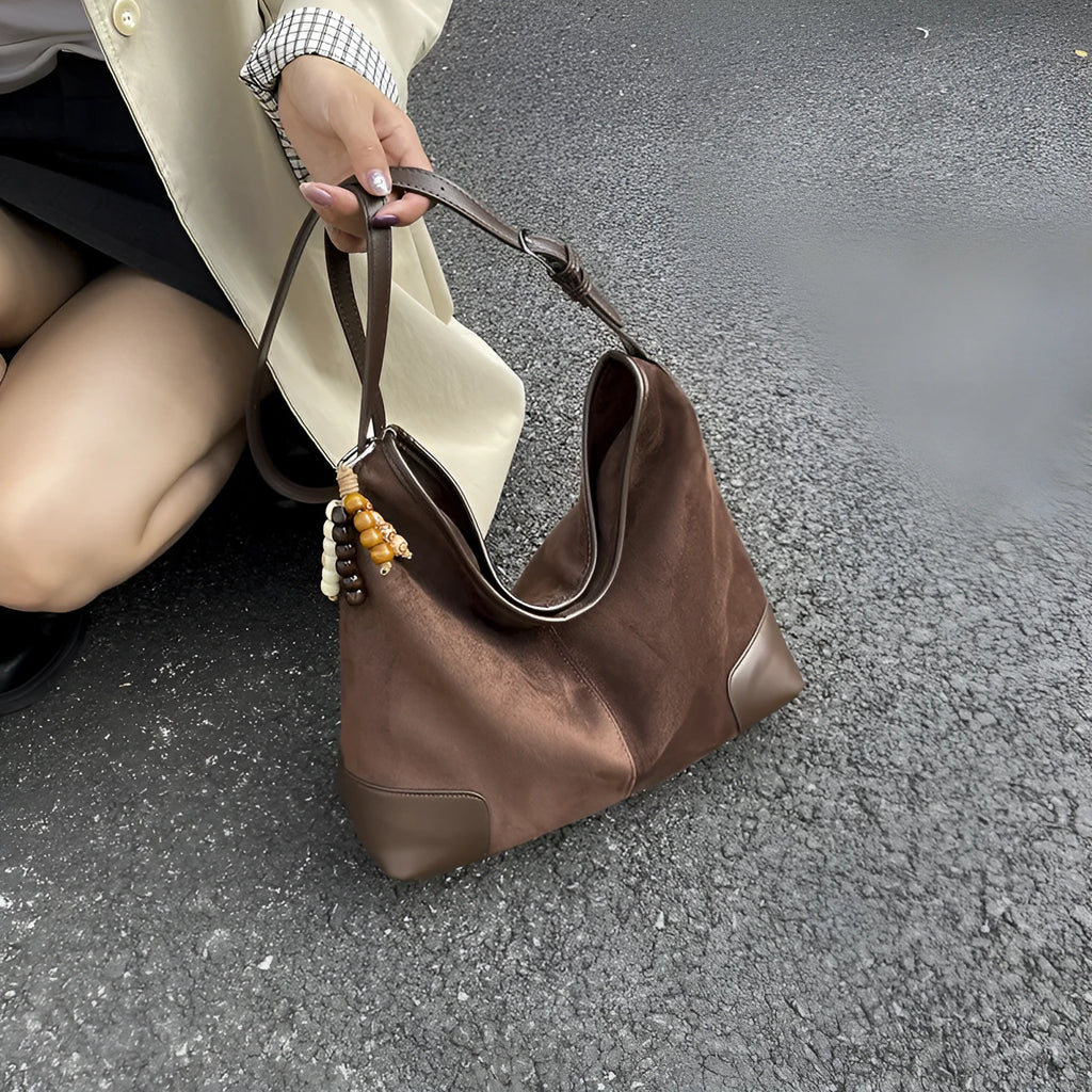Women's PU leather large-capacity suede texture shoulder crossbody bag in brown with ribbon pendant, horizontal square shape, sandwich pocket