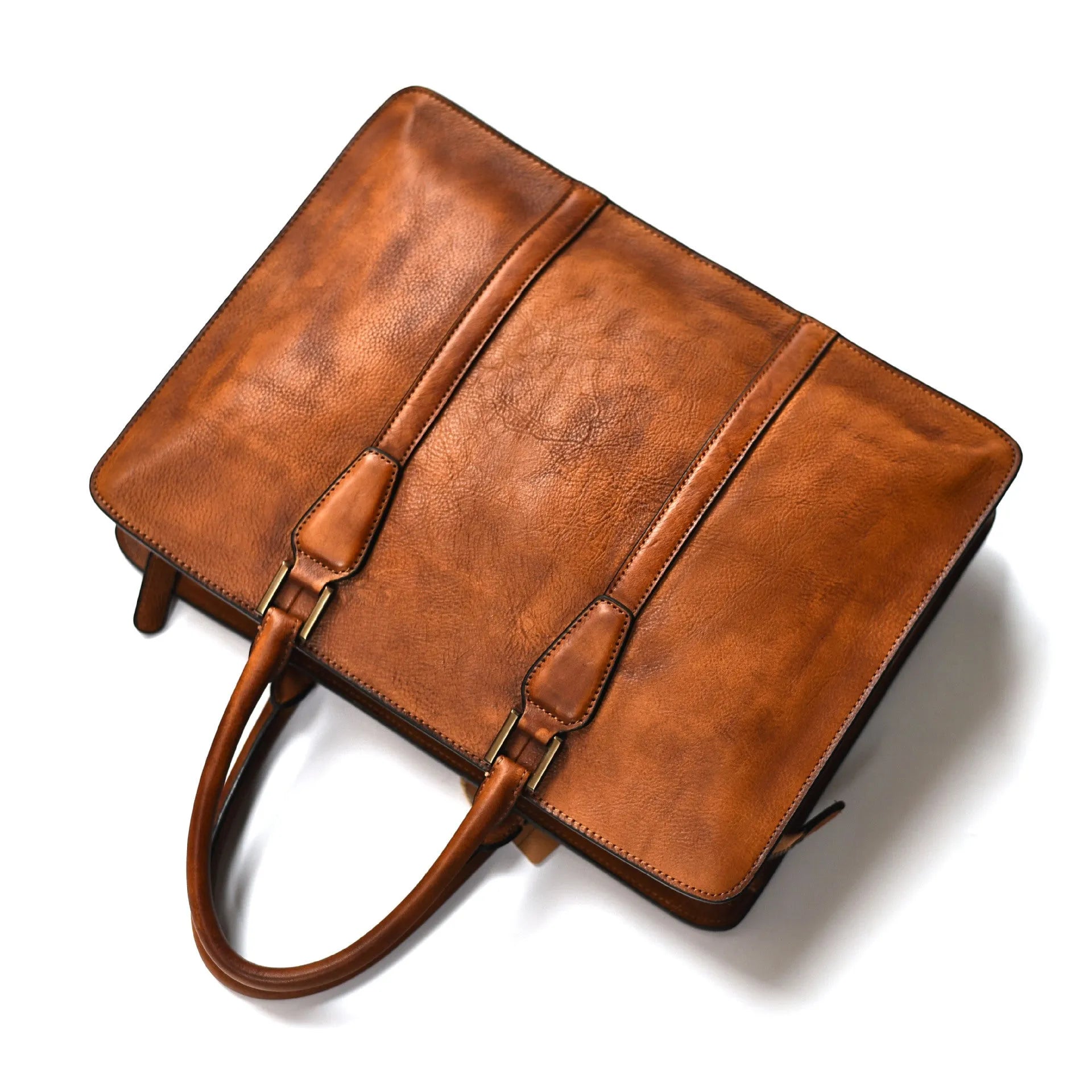 Men's 14 inch horizontal leather handbag in vegetable tanned cowhide with zipper closure