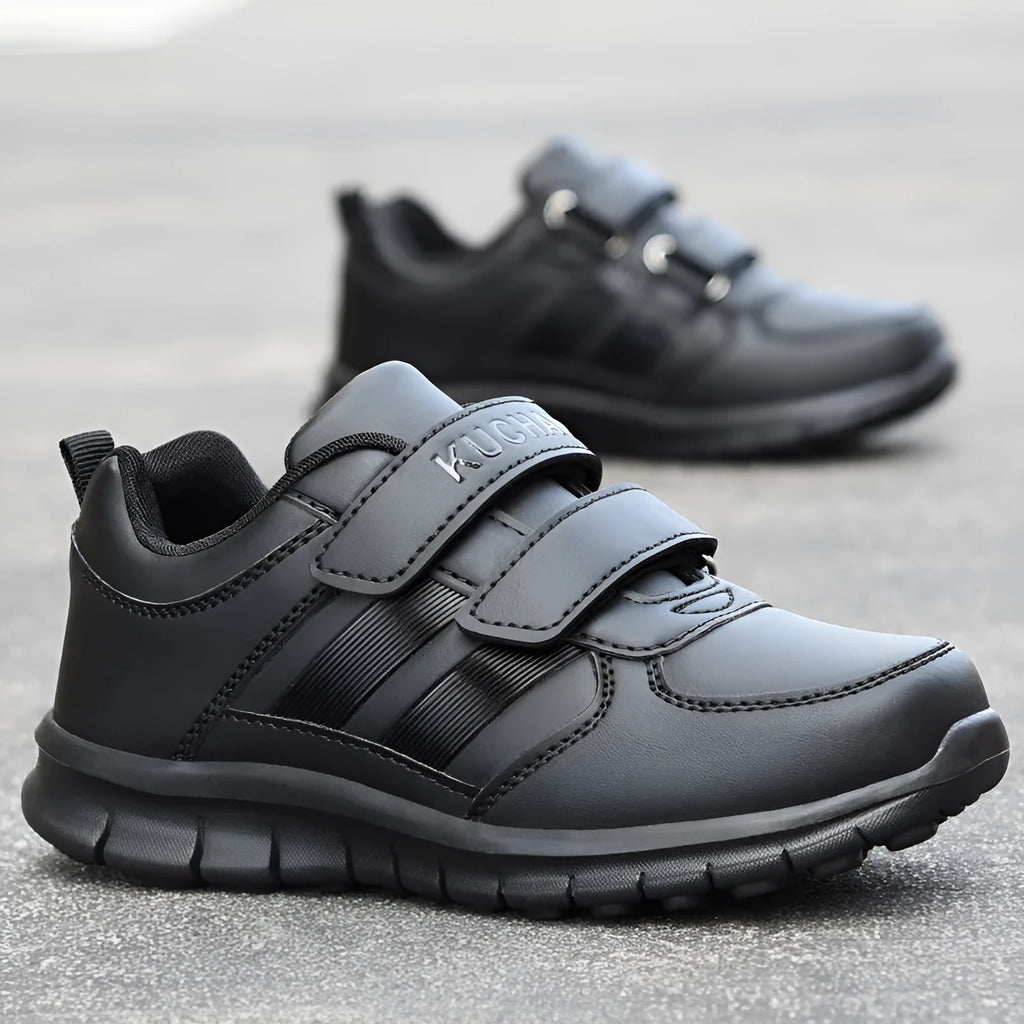 Boys' black waterproof non-slip deodorant sports shoes with mesh upper and rubber sole