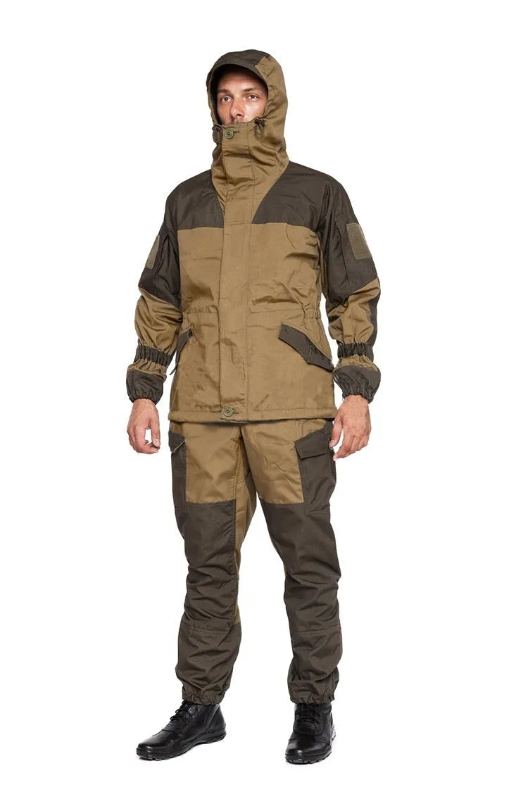 Men's solid colour tactical battle suit jacket and trousers set for outdoor sports.