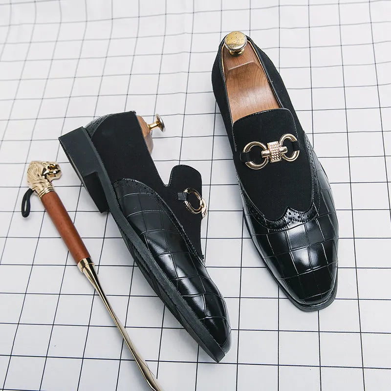 Men's black and green pointed toe casual business shoes with a low-top PU upper and rubber sole.