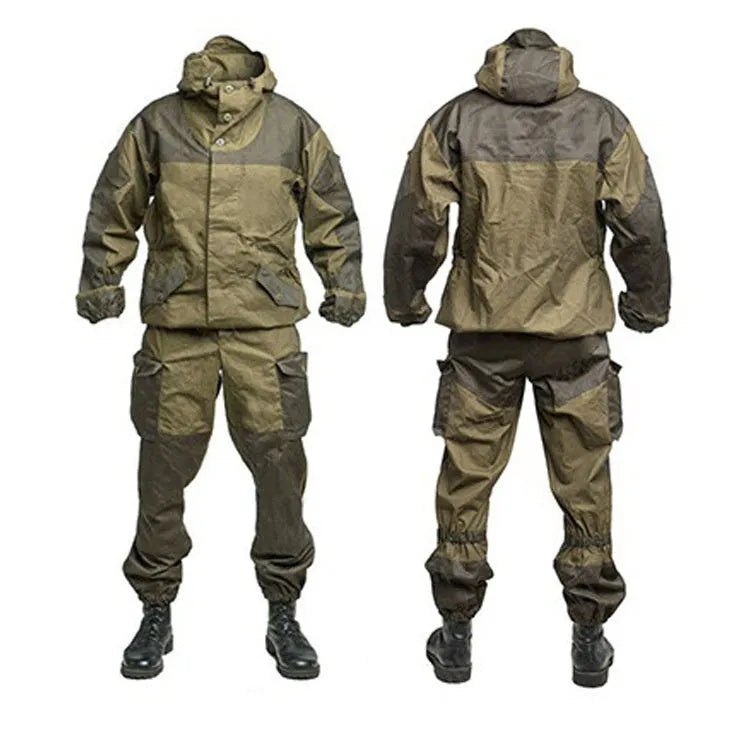 Men's solid colour tactical battle suit jacket and trousers set for outdoor sports.