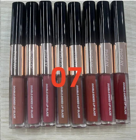 C-L021 double-head lip gloss with pointed tip and blending sponge in matte finish