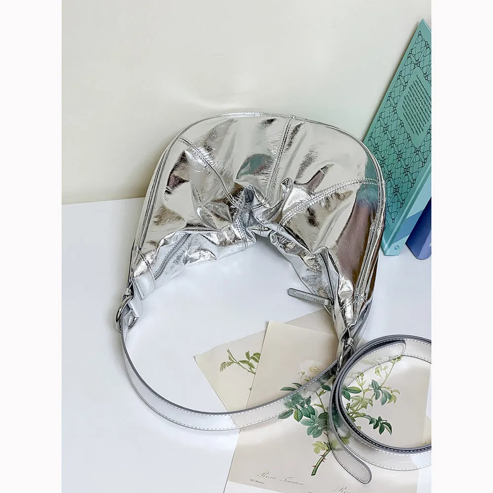 Women's genuine leather shoulder bag with dumpling shape in cowhide texture with sewing line detailing