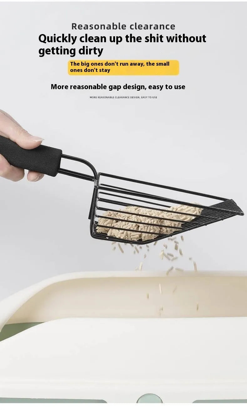 Black metal alloy cat litter scoop with 0.8cm wide sifting slots and an ergonomic handle.