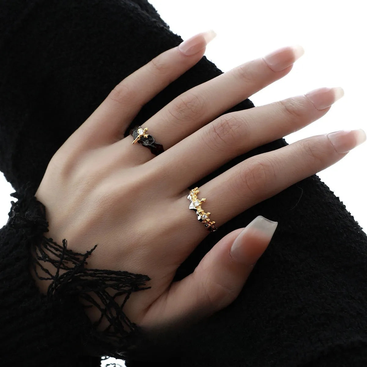 Princess Knight silver couple ring with adjustable opening and electroplated finish