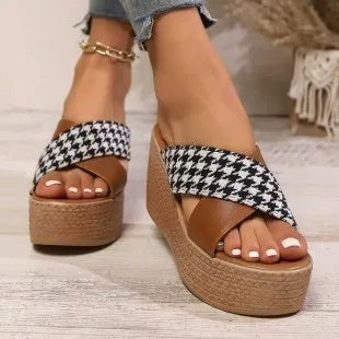 Brown and black cross leopard plaid wedge sandals with rubber sole