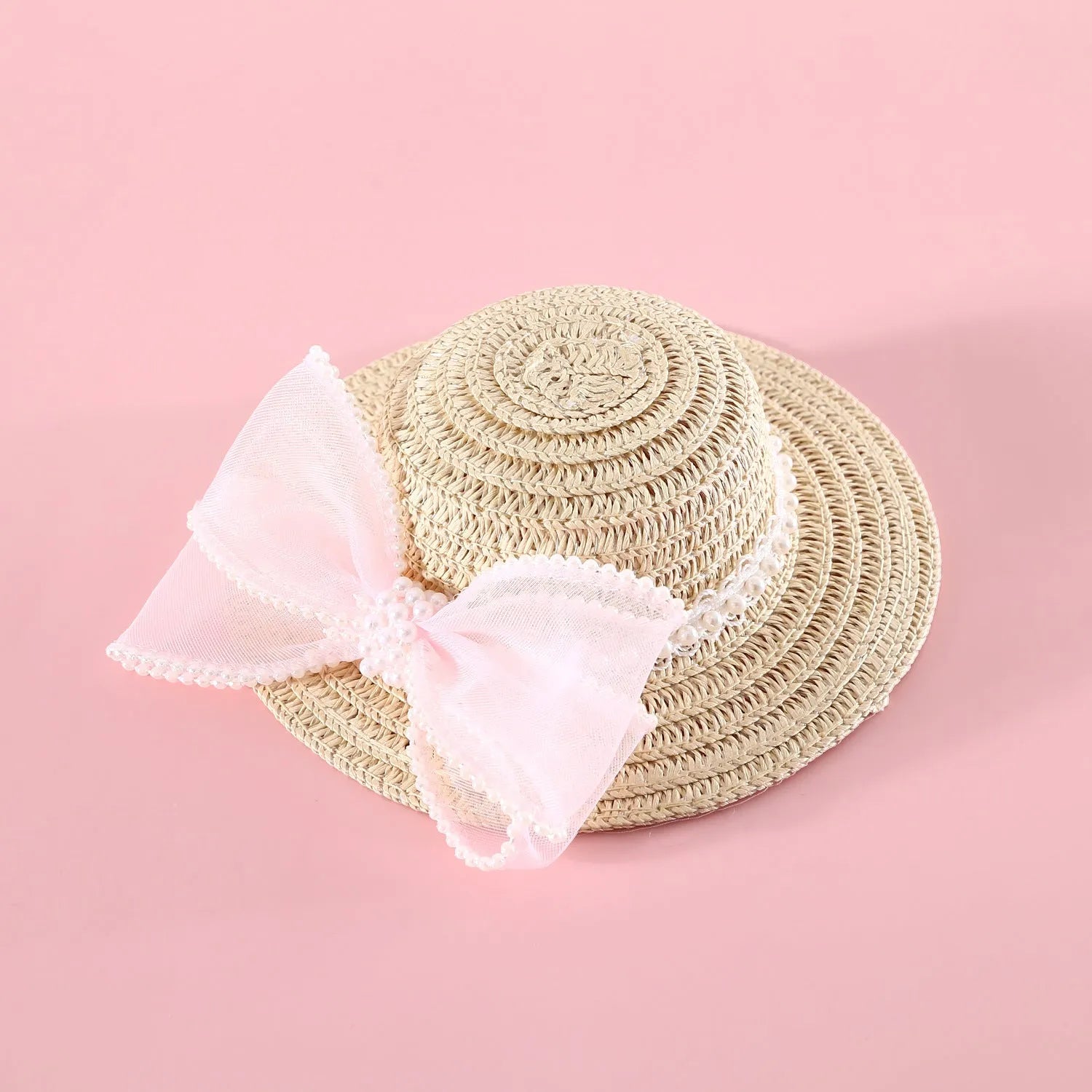 Woven straw hat for cats with pearl bow decoration in princess style