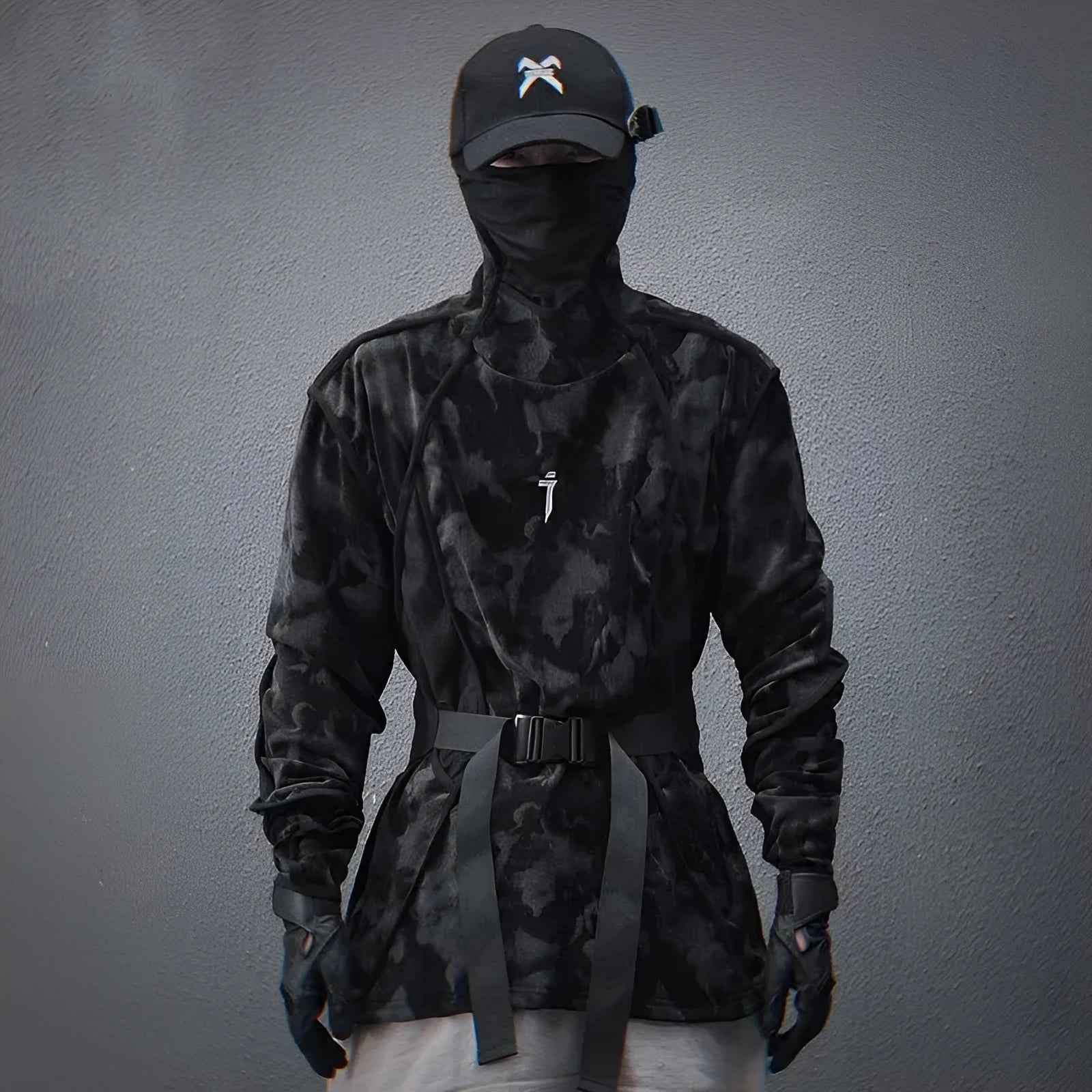 Men's loose tie dye turtleneck sweater with drop-shoulder long sleeves in black and grey polyester fabric