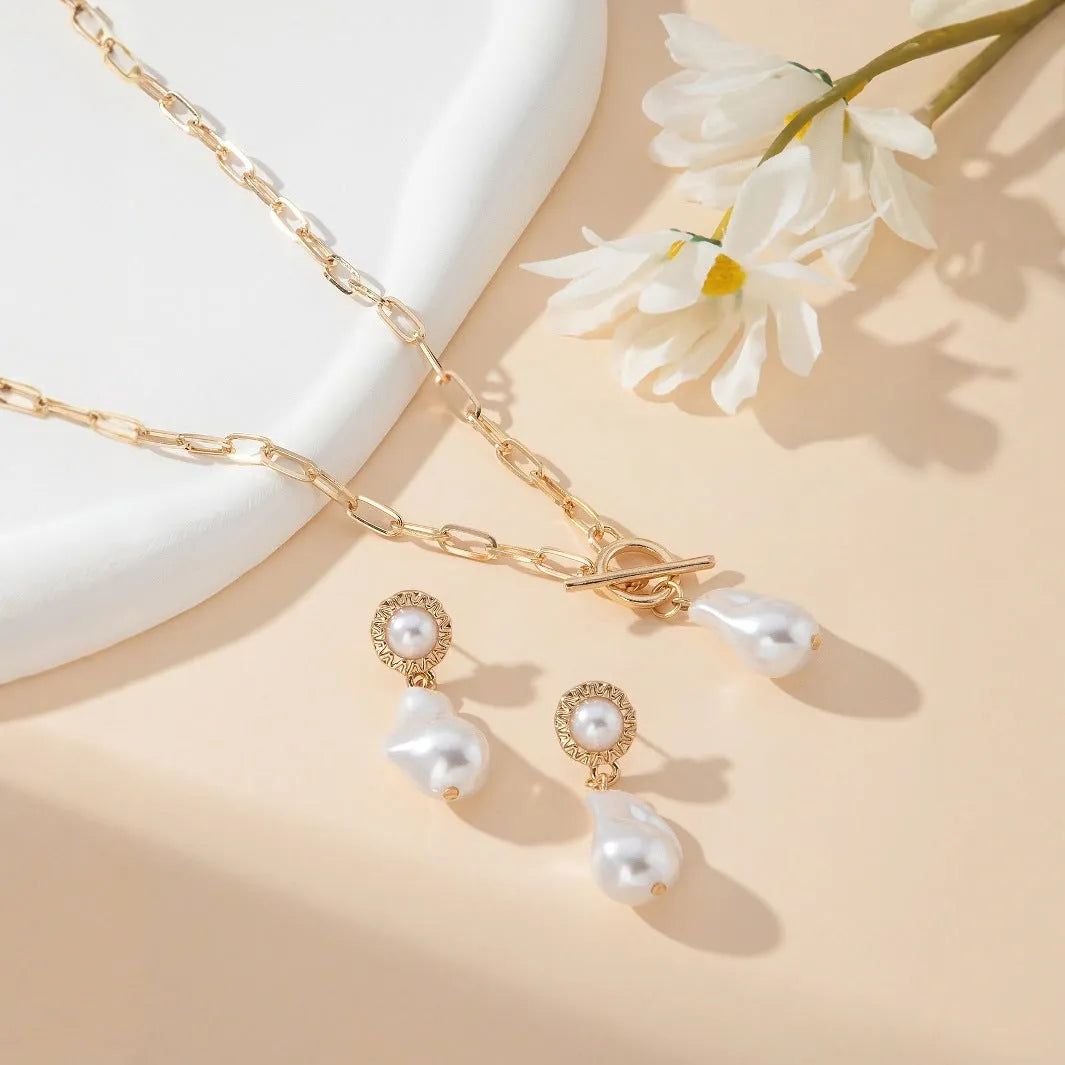 Gold retro baroque pearl necklace and earrings jewellery set