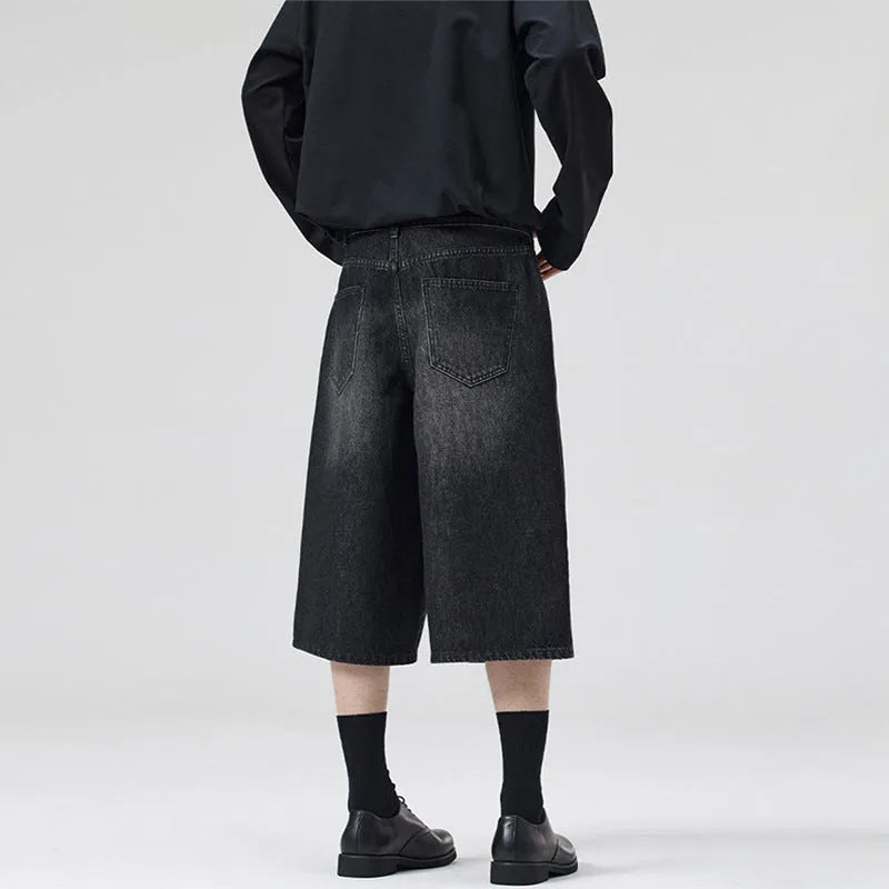 Men's straight-leg denim shorts in light blue with cropped ankle length