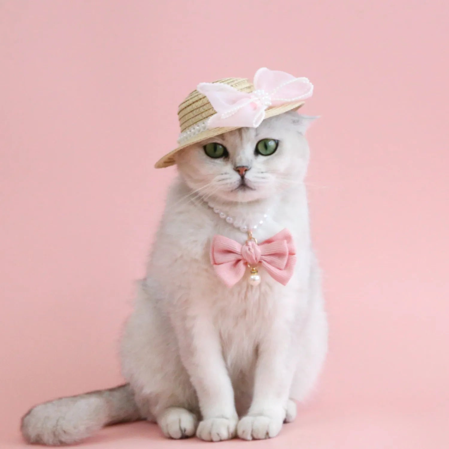 Woven straw hat for cats with pearl bow decoration in princess style