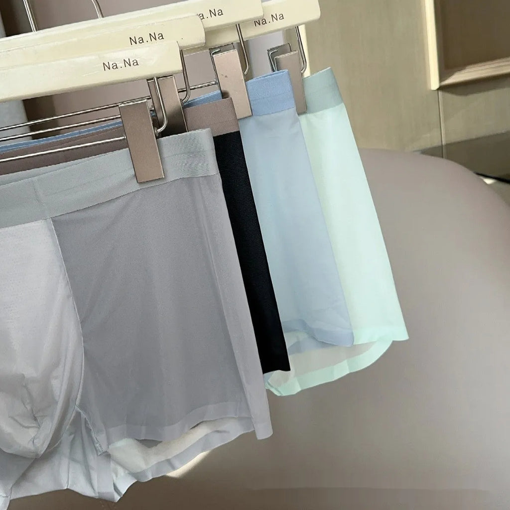 Seamless men's boxer shorts in ultra-thin honeycomb fabric, shown in a nude colour.