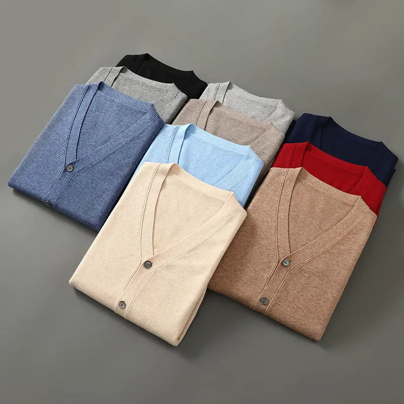 Men's Andy velvet cardigan coat in V-neck design with loose fit and long sleeves