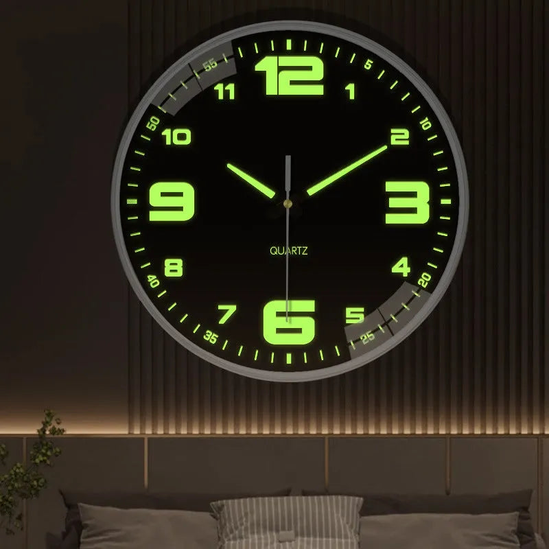 8 inch luminous wall clock with 20cm diameter and modern plastic construction