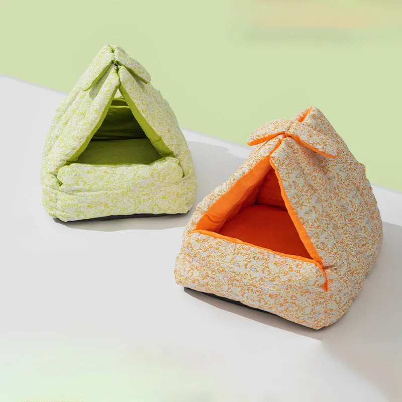Semi-enclosed thickened triangle pet nest in orange colour for cats and dogs