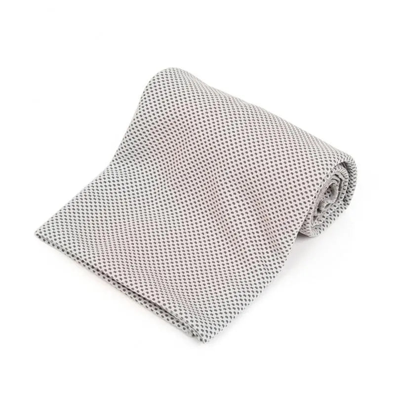Sports cooling towel in blue, 30x90cm soft mesh microfiber, instant chill for gym and running