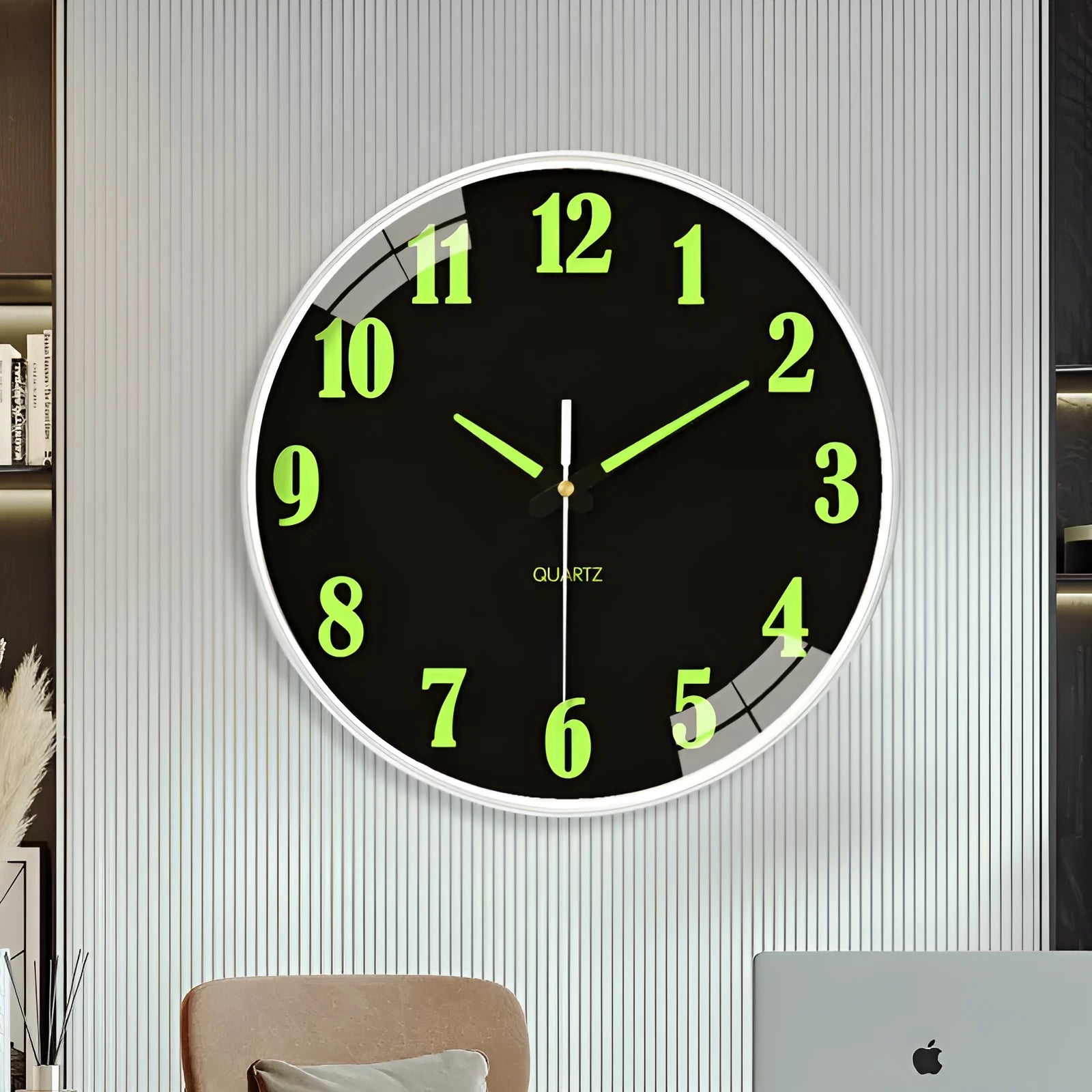 8 inch luminous wall clock with 20cm diameter and modern plastic construction