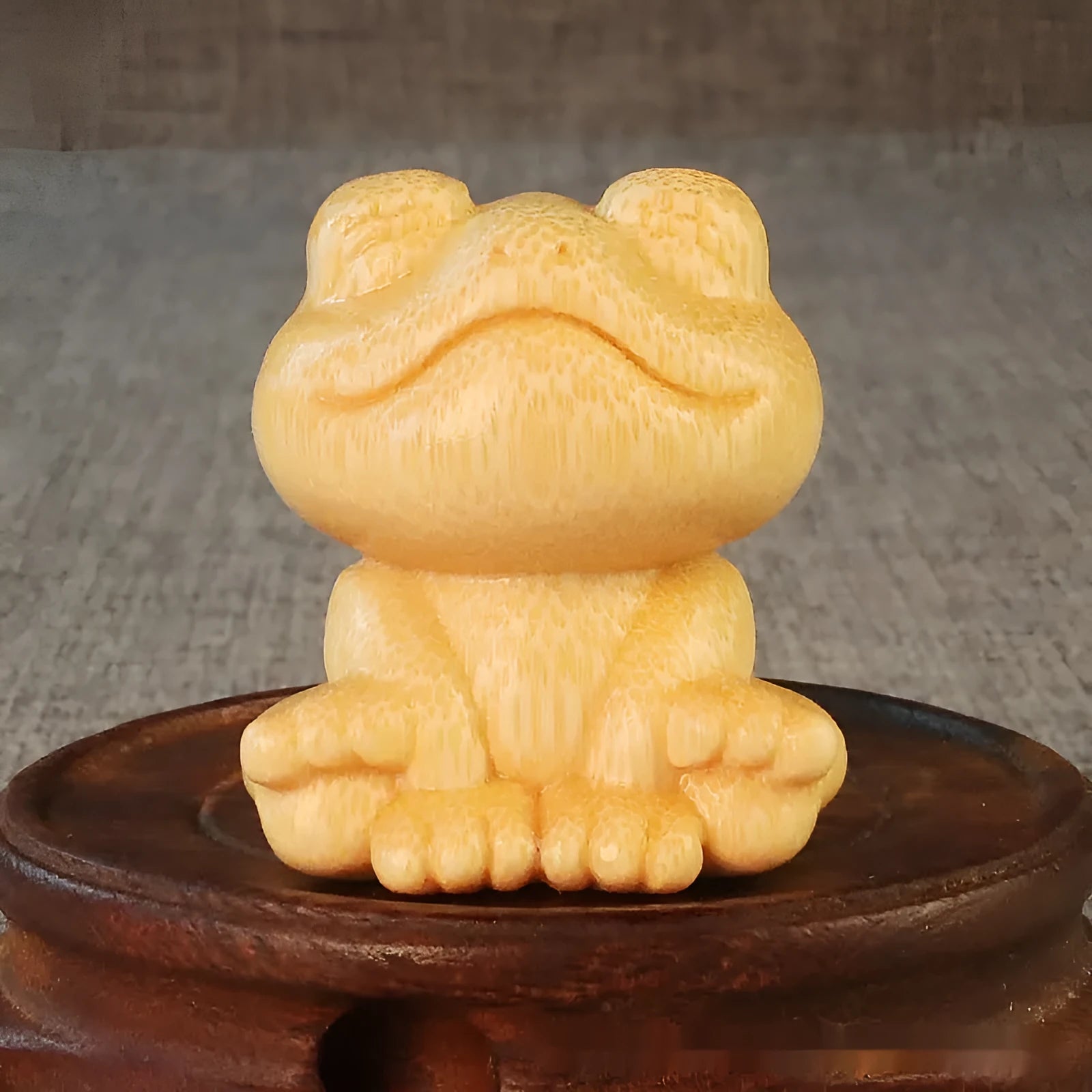 Smiling frog bamboo carving ornament with cartoon style, 5cm height solid wood decoration