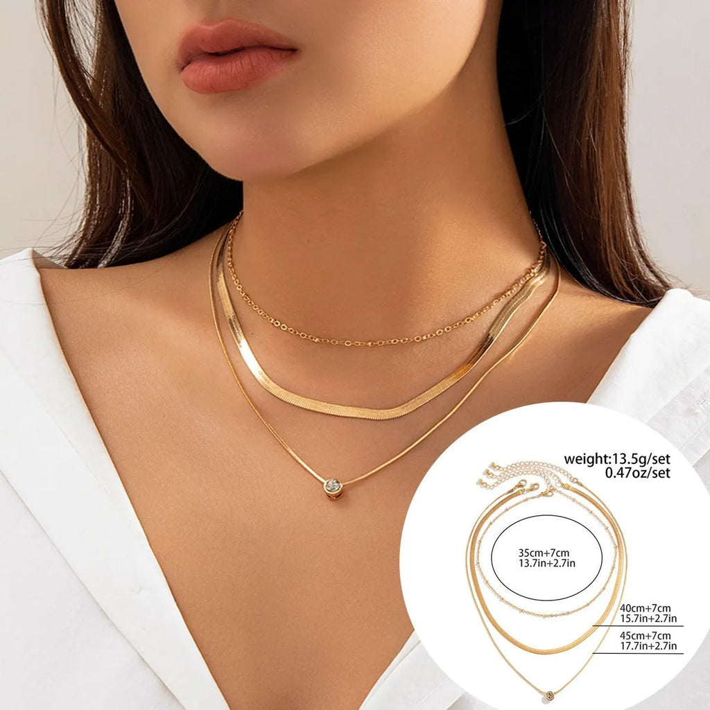 Women's snake bone chain contrast color necklace heart shape pendant alloy electroplated finish