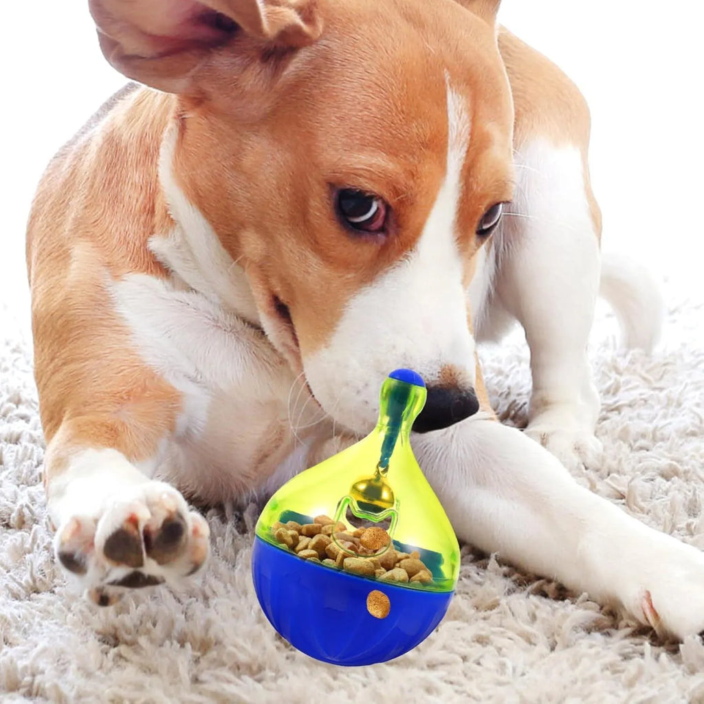 Tumbler-shaped pet treat dispenser ball for dogs and cats with dimensions 14x10x10cm