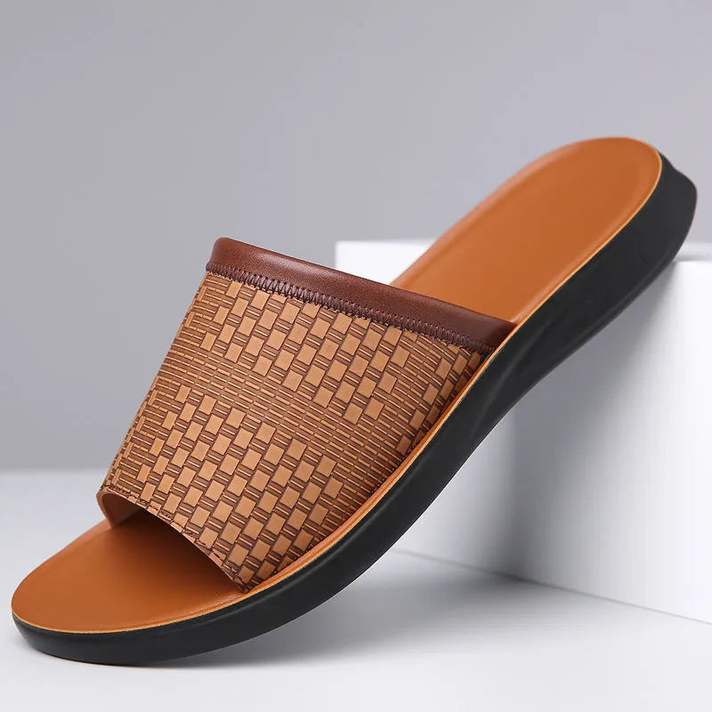 Men's simplicity fashionable all-match breathable slippers in black with PU leather upper, flat heel, and round toe