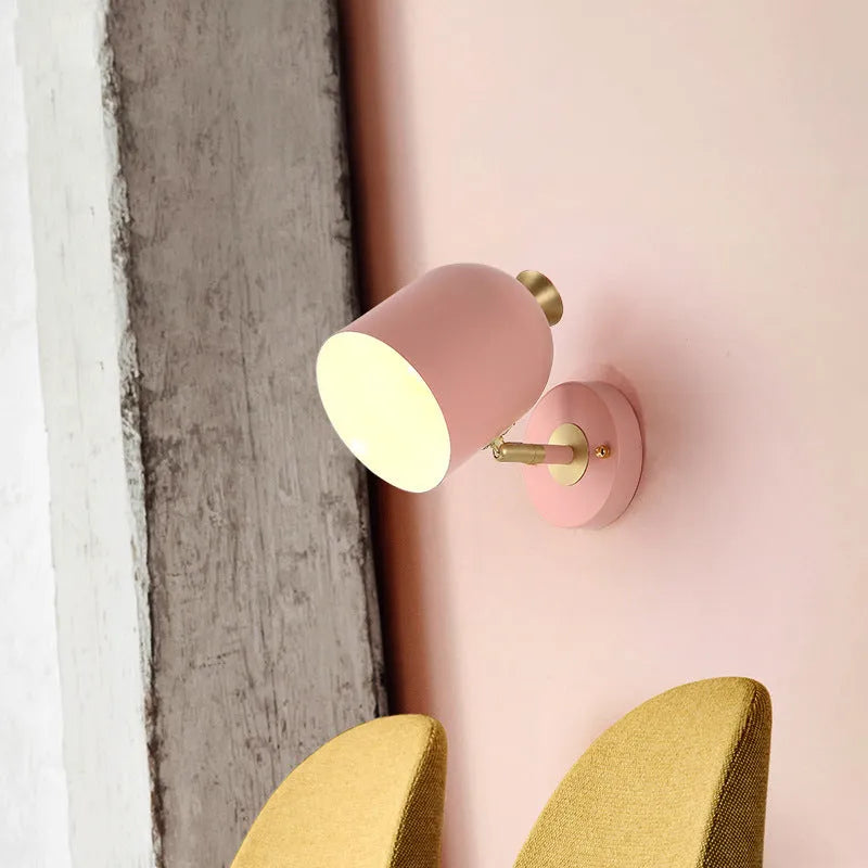 Single-head aluminium wall lamp in a choice of yellow, green, blue, or pink colours