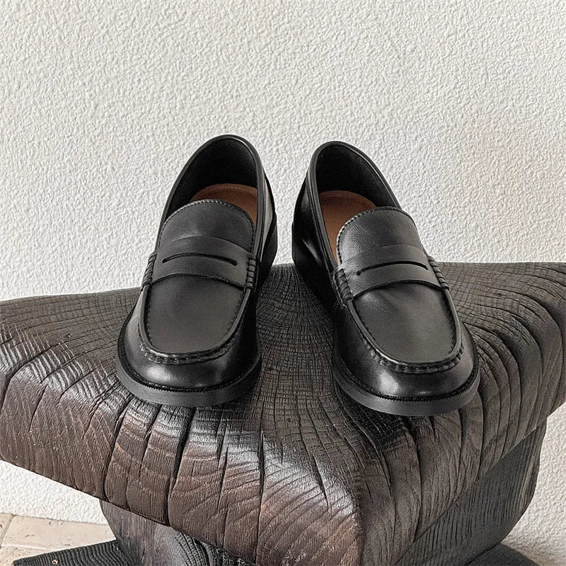 Men's slip-on casual shoes in beige with a microfiber upper and rubber sole