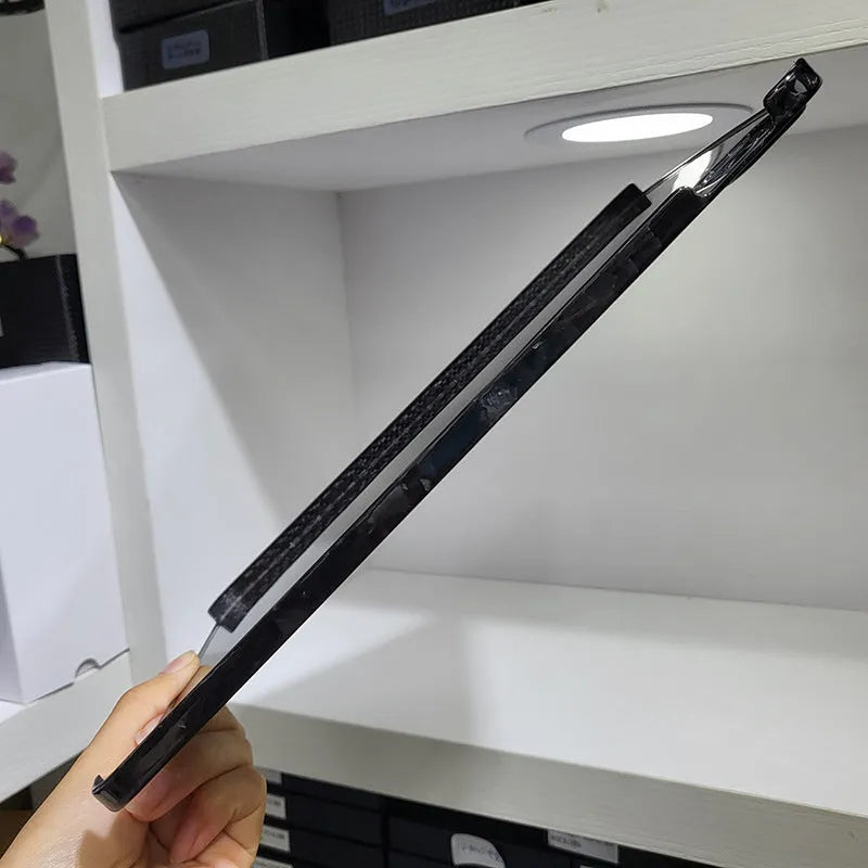 Carbon fibre flat protective hard case for iPad Pro 11 inch tablet with heat dissipation and drop resistance