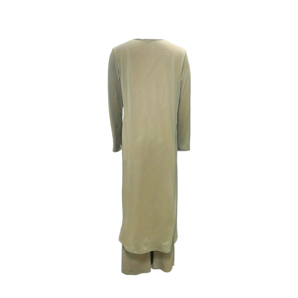 Casual loose-fitting long sleeve top and trousers lounge set in polyester.